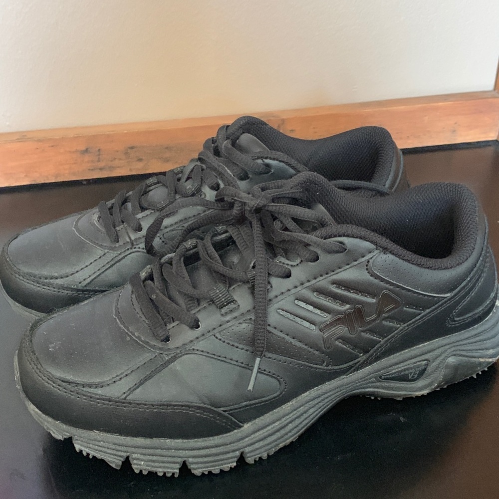 Black FILA non-slip shoes